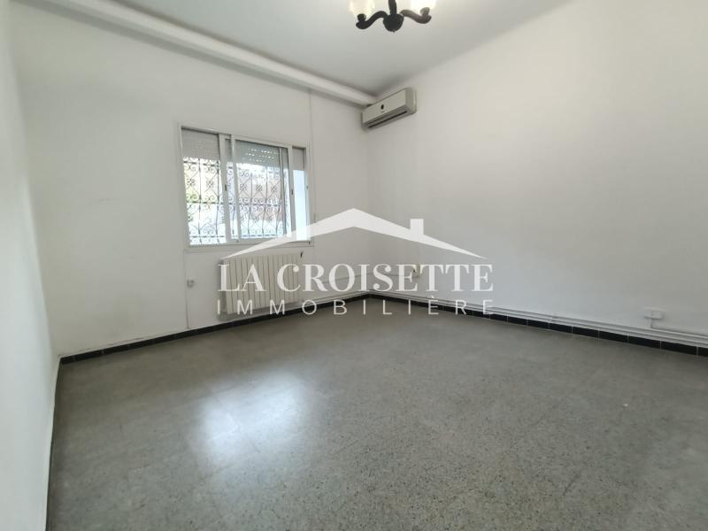 Rez-de-chaussée de villa S+3 à La Marsa